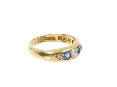 Lot 642 - Victorian diamond and sapphire five stone ring in 18ct gold setting (Birmingham 1882)