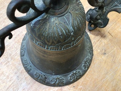 Lot 5076 - Victorian cast brass doorbell with scrollwork decoration
