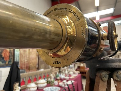 Lot 1248 - Late 19th / early 20th century telescope on tripod stand