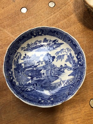 Lot 5083 - A mixed group of ceramics to include a 19th century Chinese blue and white bottle vase, a prunus vase etc, together with two modern bookends