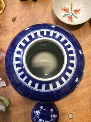 Lot 5083 - A mixed group of ceramics to include a 19th century Chinese blue and white bottle vase, a prunus vase etc, together with two modern bookends