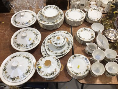 Lot 5024 - Royal Doulton Larchmont pattern dinner service