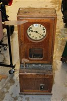 Lot 3706 - Early 20th century oak cased Clockscking-in...