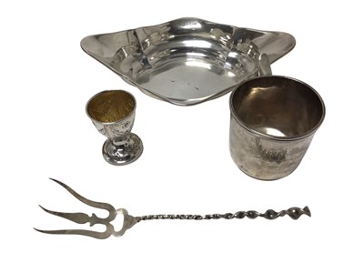 Lot 477 - George V silver dish, (Birmingham 1911), together with a silver egg cup, silver fork and silver plated cup, 10ozs of weighable silver (4).