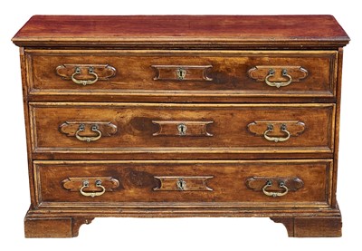 Lot 1267 - 18th century Italian walnut commode