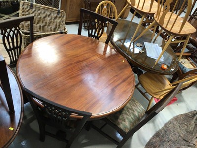 Lot 5368 - Edwardian circular table together with four oak chairs
