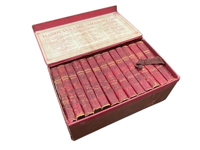 Lot 1436 - Early 20th Century Boxed Set 'The Handy Volume Shakespeare Set' in T...