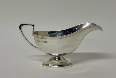 Lot 192 - Art Deco silver sauce boat