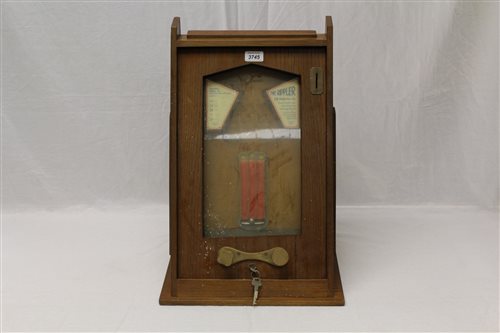Lot 3745 - Vintage 'The Rippler' table-top arcade slot