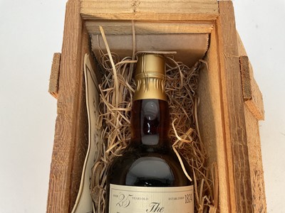 Lot 8 - One bottle, The Macallan 25 year old Anniversary Malt, distilled 1957 and bottled 1983, 75cl., 43%, OWC