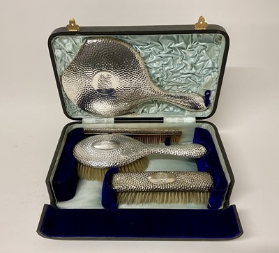 Lot 227 - Walker & Hall silver backed brush set in fitted case