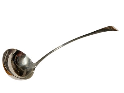 Lot 172 - George III Scottish silver Old English pattern soup ladle, (Edinburgh 1806), maker T T, all at 6.5ozs.