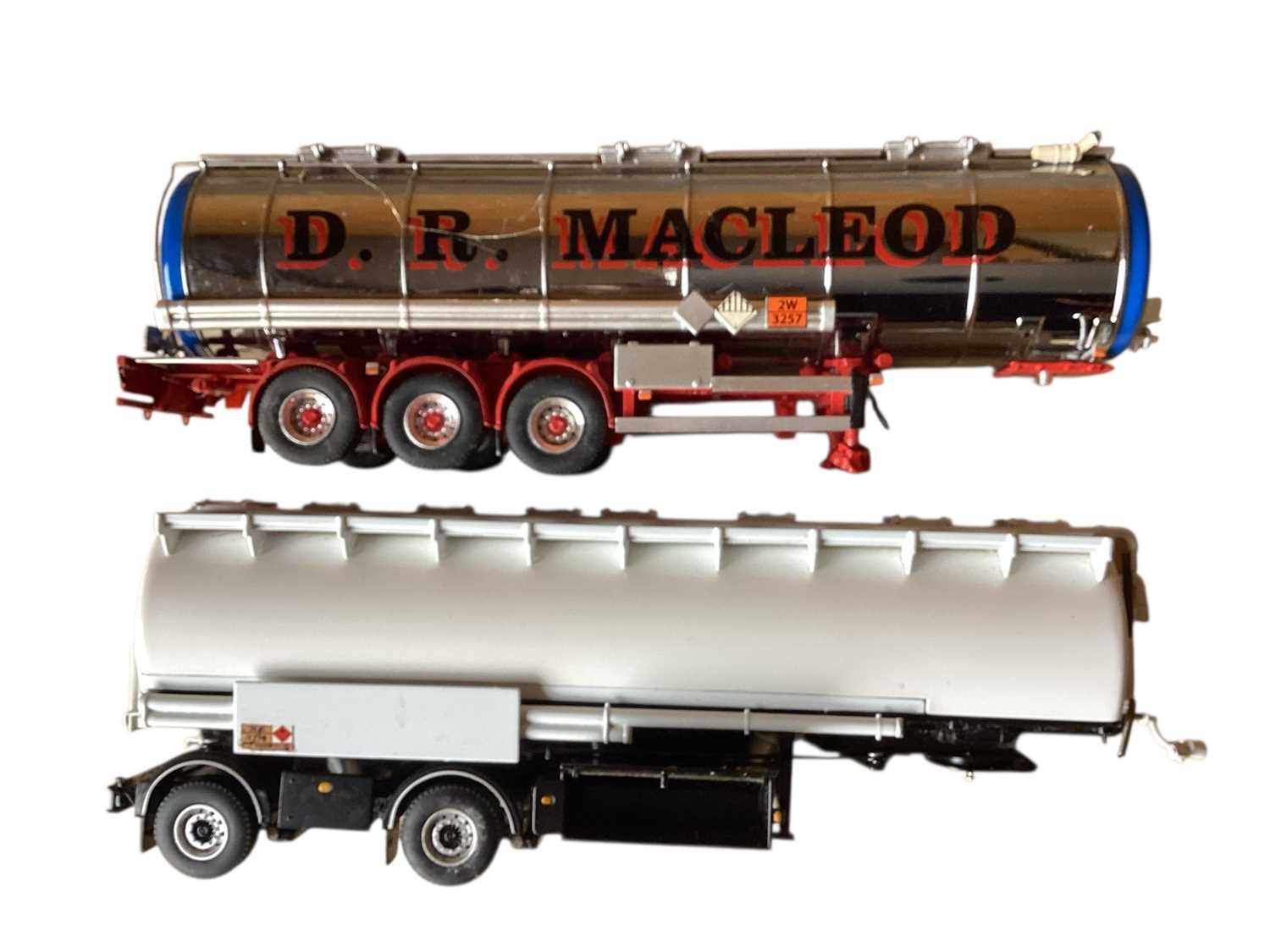 Lot 1925 - WSI Collectibles diecast lorries and accessories (qty)