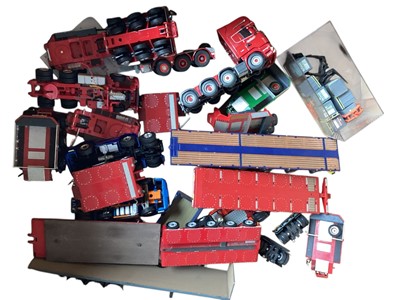 Lot 1925 - WSI Collectibles diecast lorries and accessories (qty)