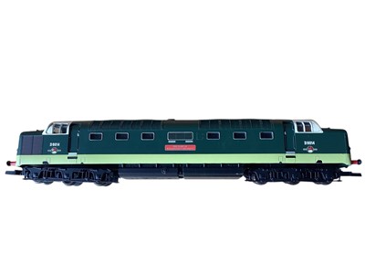 Lot 1901 - Railway OO Gauge BR green Class 55 "The Duke of Wellington Regiment" D9014, Freightliner Class 66 diesel 66610 and BR green Class 45 diesel 45106, all loose (3)