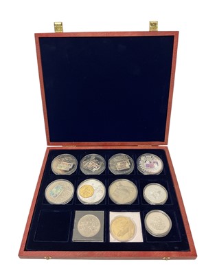 Lot 447 - World - Mixed coins to include silver Tanzania 500 Shillings 1997