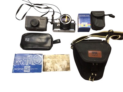 Lot 2856 - Lot camera equipment