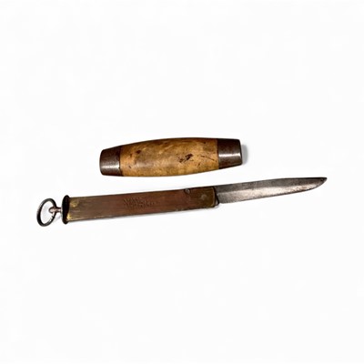 Lot 843 - Late 19th century Swedish Barrel knife, with birch wood grip and steel end caps, removable hinged blade faintly signed JOH. ENGSTROM, brass case stamped JOH.ENGSTROM ESKILSTUNA SWEDEN...