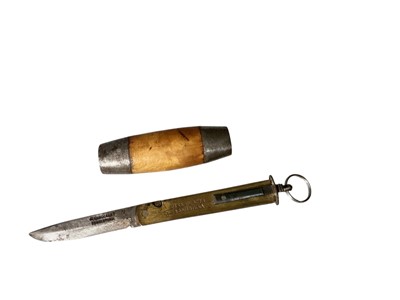 Lot 844 - Late 19th century Swedish Barrel knife, with curly birch wood grip and steel end caps, removable hinged blade signed JERNBOLAGET ESKILSTUNA, brass case stamped JERNBOLAGET ESKILSTUNA o...