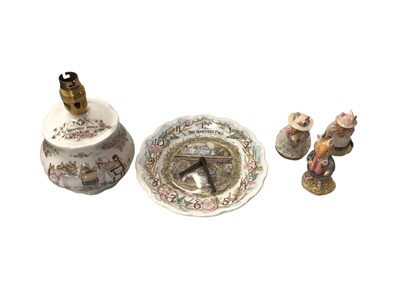 Lot 2252 - Group of Royal Doulton Brambly Hedge including wall clock, lamp, three figures and four books