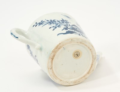 Lot 22 - Lowestoft porcelain feeding cup