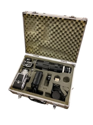 Lot 2865 - Group of assorted cameras