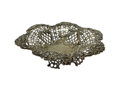 Lot 257 - Victorian silver pierced basket