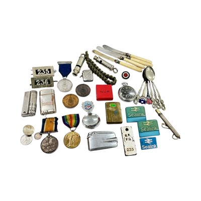 Lot 750 - First World War pair comprising War and Victory medals named to 6784. PTE. R. E. Rudlund 9 - Lond. R. and other items including school medals and a silver vesta case, (1 box).