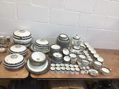 Lot 5104 - Wedgwood Runnymede tea, coffee and dinner service