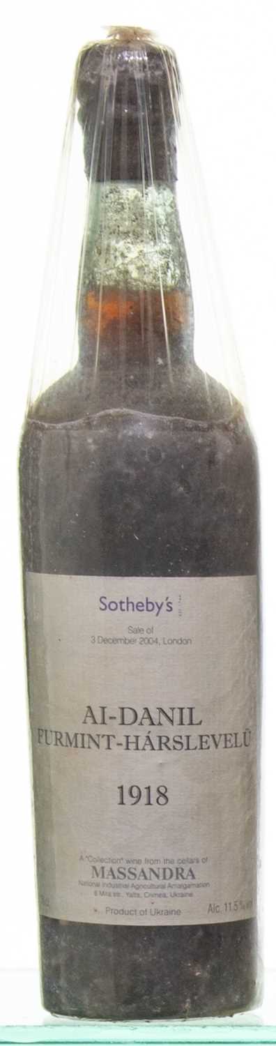 Lot 34 - Ai Danil Liqueur Red 1918