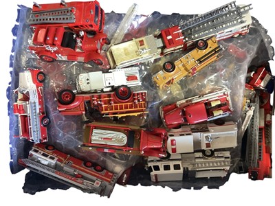 Lot 2003 - Matchbox mixed lot of US Fire Engines, loose (2 boxes)