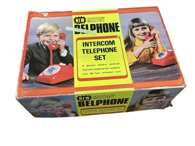 Lot 2007 - Mettoy Belphone Intercom Telephone Set, with extension cord, boxed No. M.1602 (1)