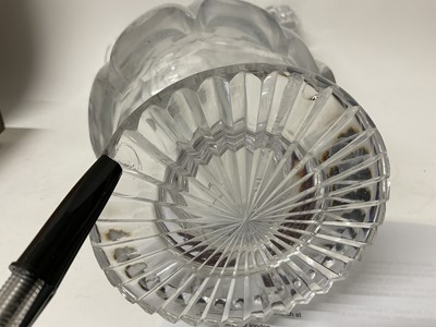 Lot 104 - A good quality 19th century cut glass claret jug, 33.5cm high