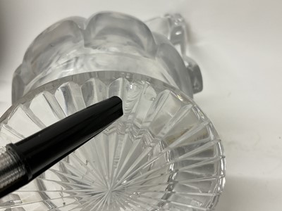 Lot 104 - A good quality 19th century cut glass claret jug, 33.5cm high