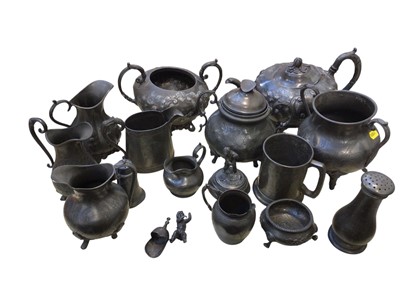 Lot 5076 - Selection of pewter