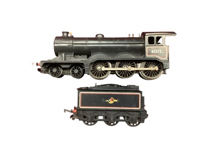 Lot 2079 - Tri-ang OO Gauge 4-6-0 BR black Class B12 tender locomotive, with rolling stock, boxed (1 box)