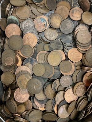 Lot 491 - G.B. - Mixed bronze, cupro-nickel coinage and a wood four-drawer collectors cabinet (N.B. Estimated weight of coins 15-20kilos) (Qty)