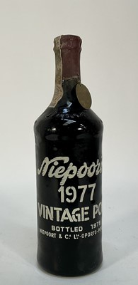 Lot 32 - One bottle, Niepoort's 1977 Vintage Port, bottled 1979