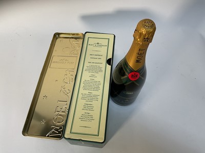 Lot 59 - One bottle, Moët Chandon 1993 Champagne, in tin box