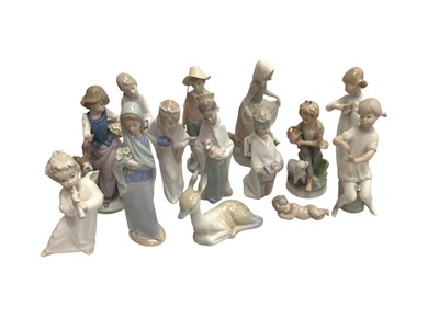 Lot 2339 - Collection of Lladro figures.