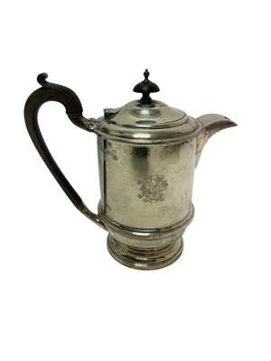 Lot 262 - Early 20th century silver hot water jug