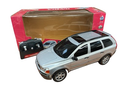 Lot 2101 - Majorette electronic 1:12 scale remote control Volvo XC90 V8, in window box (1)