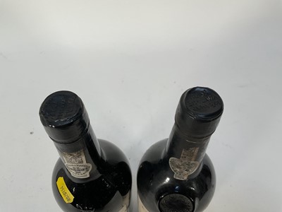 Lot 86 - Two bottles of Port, Warre's 1970, bottled 1972 and Graham's 1970, bottled 1972