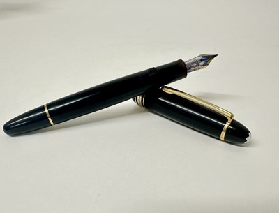 Lot 113 - Montblanc Meisterstuck No.146 fountain pen, the clip numbered GH1325983, the two colour 18K nib numbered 4810