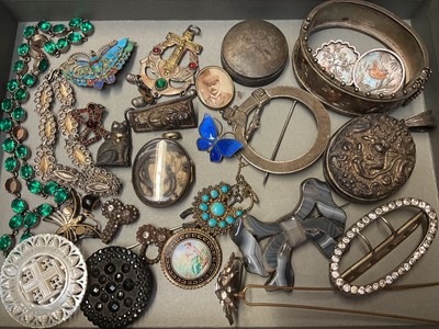 Lot 263 - Group of antique and later jewellery