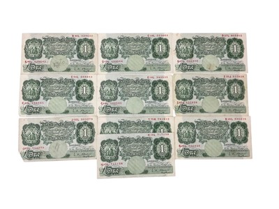 Lot 498 - World - Mixed banknotes & coins