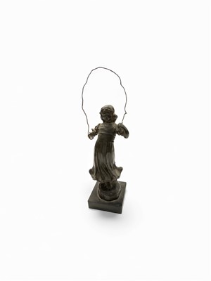 Lot 101 - Edwardian bronze sculpture of a young girl skipping