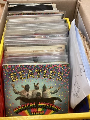 Lot 2719 - Box of single records and EPs including The Searcher, Earthbound (multiple copies), The Byrds, Hollies, Dave Brubeck, Rolling Stones, Beatles, Ella Fitzgerald, The Who and mixed genres. Conditio...