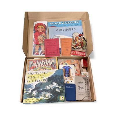 Lot 5146 - Lot vintage ephemera