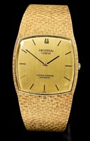 Lot 603 - 1970s gentlemen's Universal Geneve Golden...